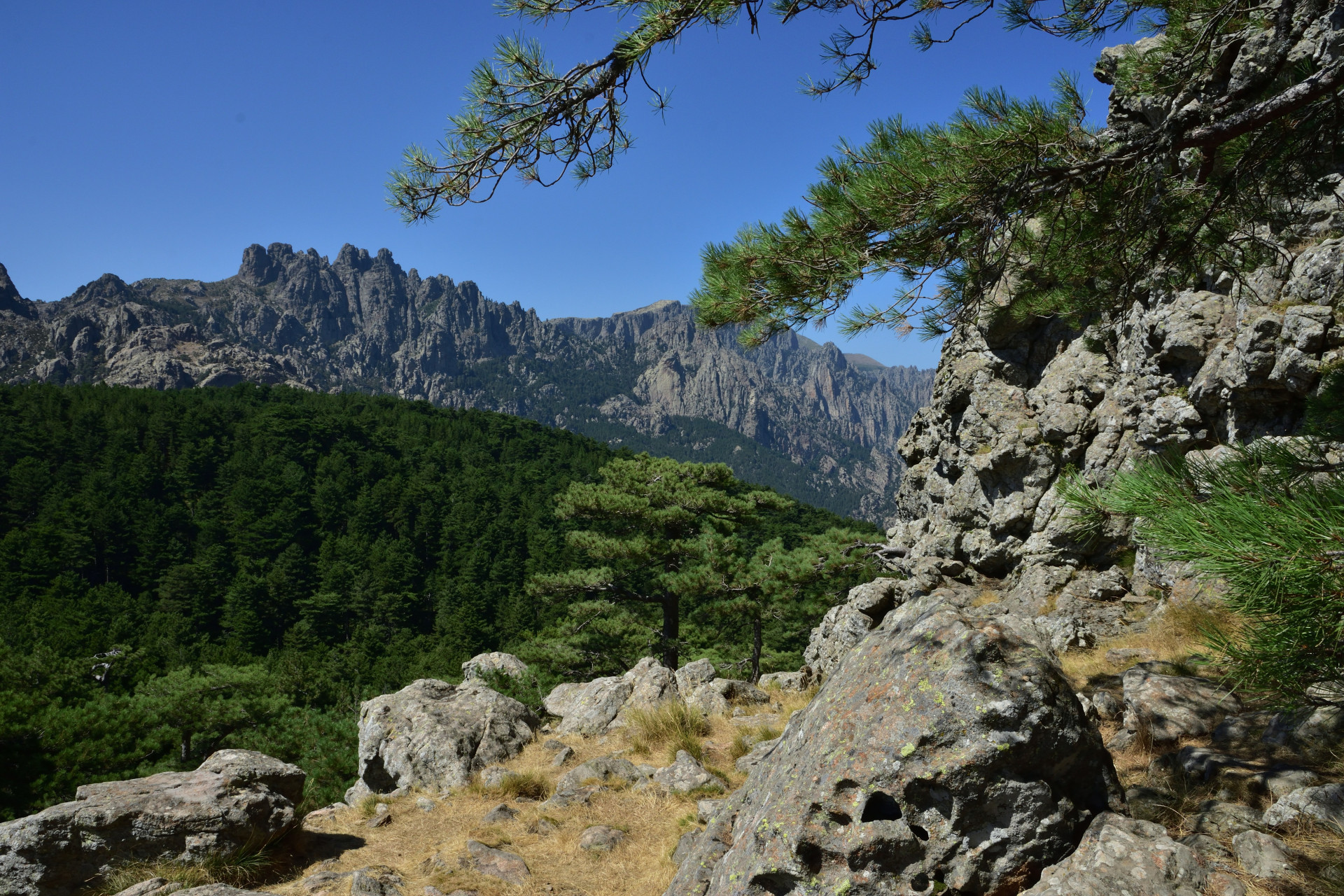 Les aiguilles de Bavella, sur le GR20 en Corse
