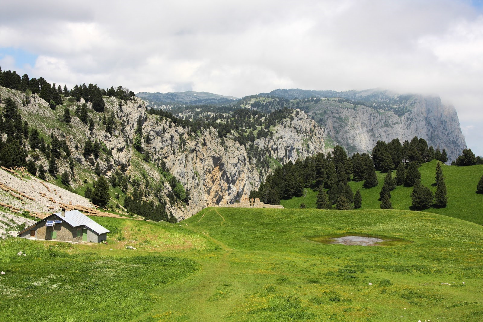 bergerie des chaumailloux - refuge au Pas de l'Aiguille