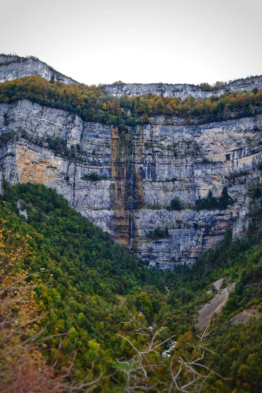 Cascade dans les gorges de la Bourne