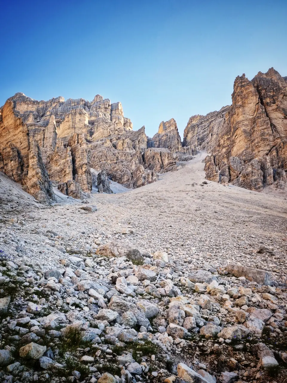col de Fontanegra - dolomites