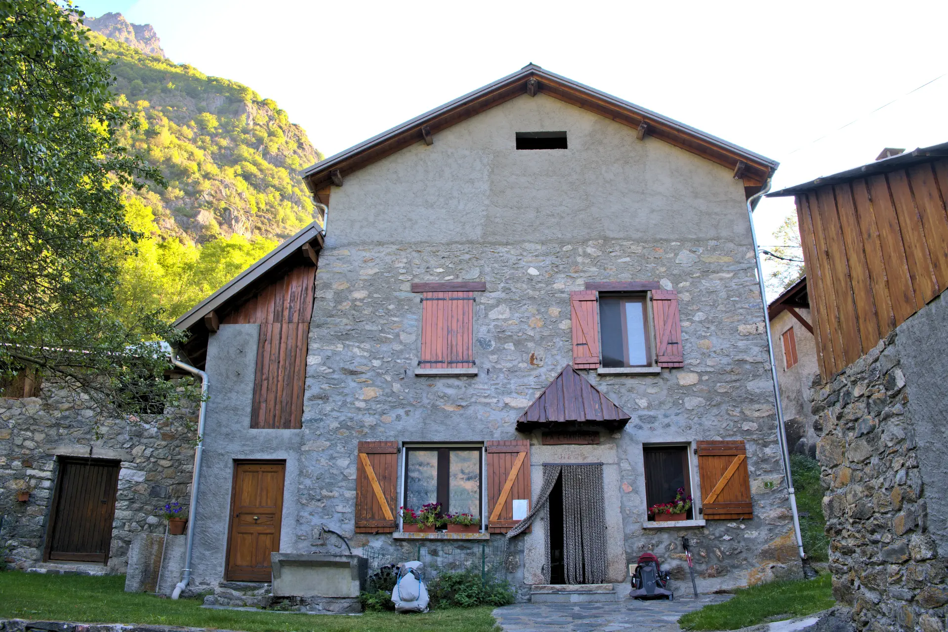 Hébergements utiles et convivaux pour les randonneurs en date(Y)