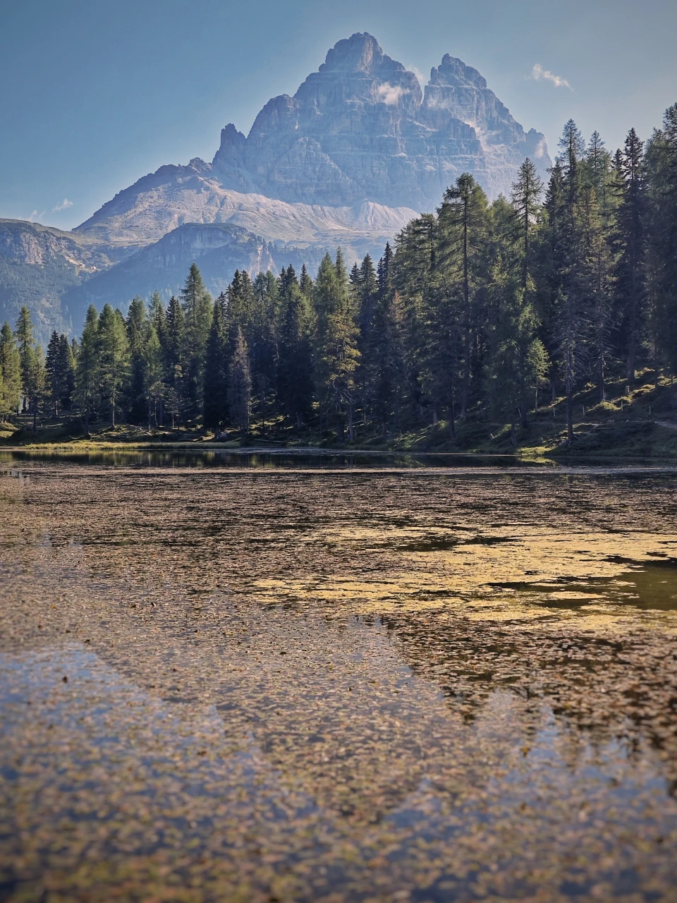Le lac d'Antorno au pied des Tre Cime di Lavaredo