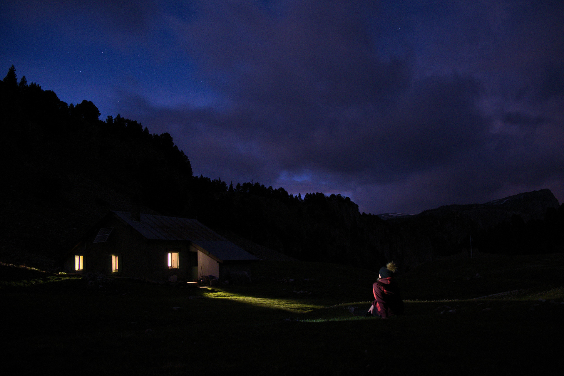 refuge du pas de l'aiguille de nuit