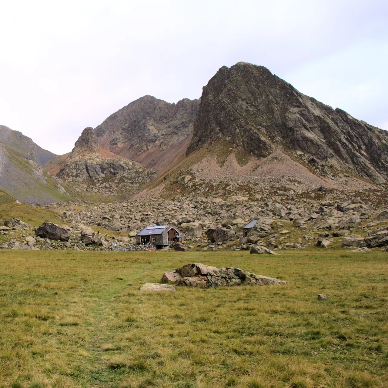 Refuge Écrins VallonPierre