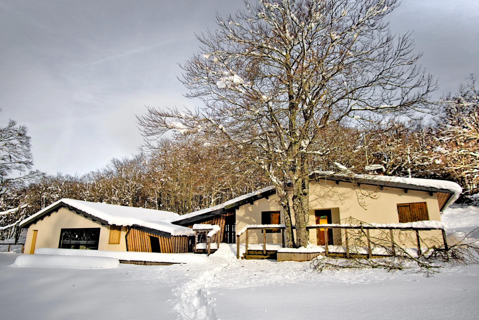 Refuge Gardiol dans le Vercors en hiver